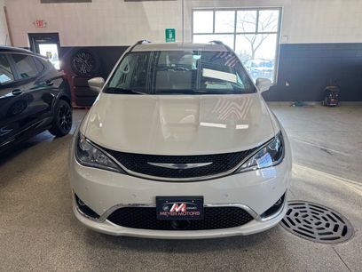 Used 2019 Chrysler Pacifica Touring-L Plus w/ Advanced Safetytec Group