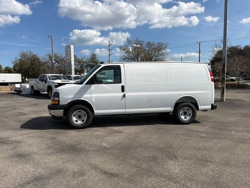 New 2026 Chevrolet Express 2500 Work Van 3D Cargo Van w/ Driver Convenience Package image 5