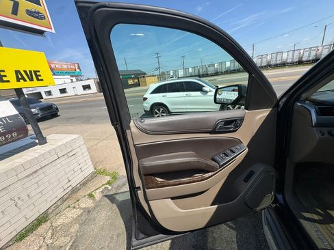 Used 2015 Chevrolet Tahoe LT AWD/4WD image 11