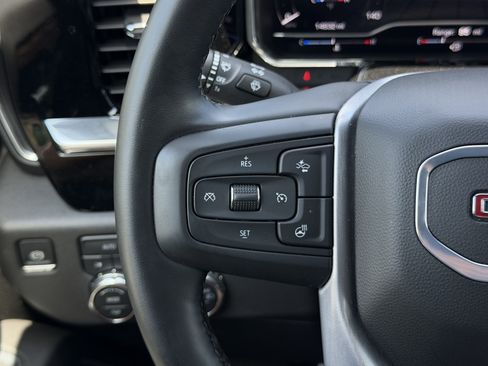 Used 2025 GMC Sierra 1500 Elevation AWD/4WD image 18