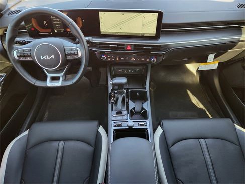 New 2025 Kia K5 GT-Line image 18