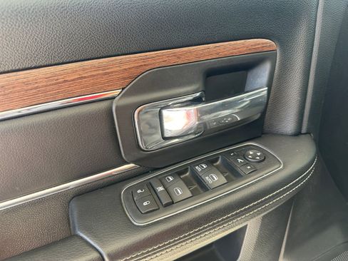 Used 2016 RAM 2500 Laramie w/ Sport Appearance Group AWD/4WD image 11