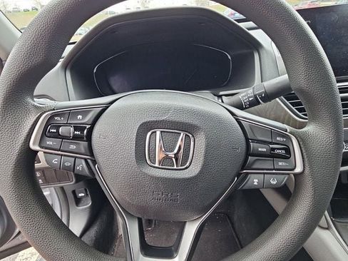 Used 2019 Honda Accord EX image 26