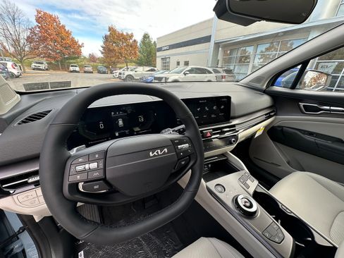 New 2026 Kia Sportage EX image 35