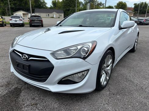 Used 2014 Hyundai Genesis 2.0T RWD image 7