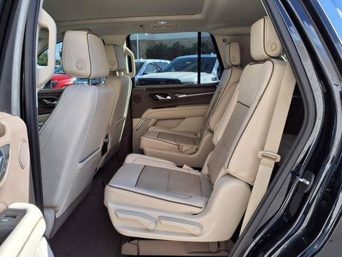 Used 2021 GMC Yukon Denali w/ Denali Premium Package RWD image 20