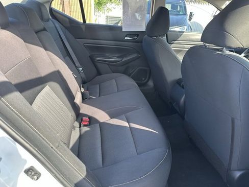 Used 2022 Nissan Altima 2.5 S image 16