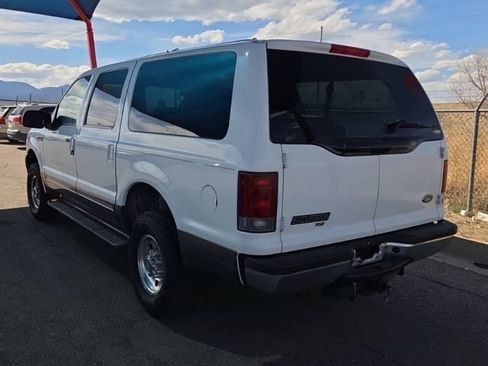 Used 2002 Ford Excursion XLT AWD/4WD image 3