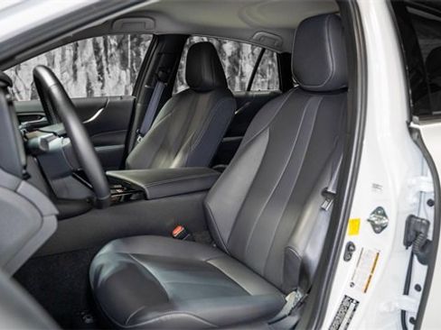 Used 2024 Toyota Mirai XLE w/ Advanced Technology Package image 2