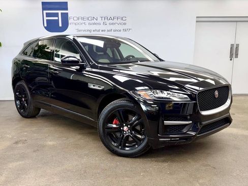Used 2017 Jaguar F-PACE R-Sport image 32
