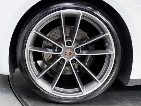 Used 2020 Porsche 911 Carrera 4S AWD/4WD image 27