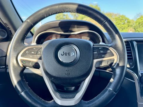 Used 2015 Jeep Grand Cherokee Limited AWD/4WD image 16