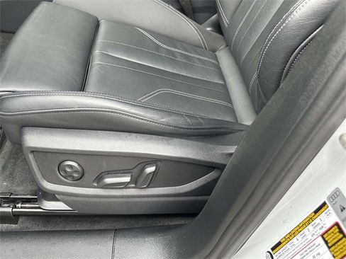 Used 2024 Audi Q5 2.0T Premium Plus w/ Premium Plus Package image 23