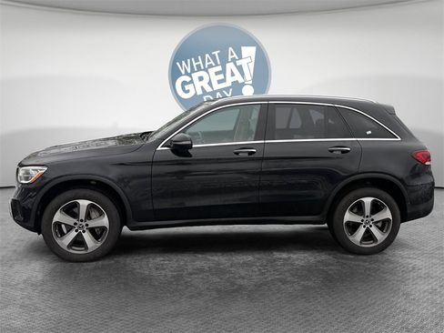 Used 2022 Mercedes-Benz GLC 300 4MATIC image 7