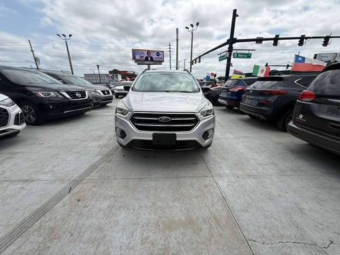 Used 2019 Ford Escape SE AWD/4WD image 1