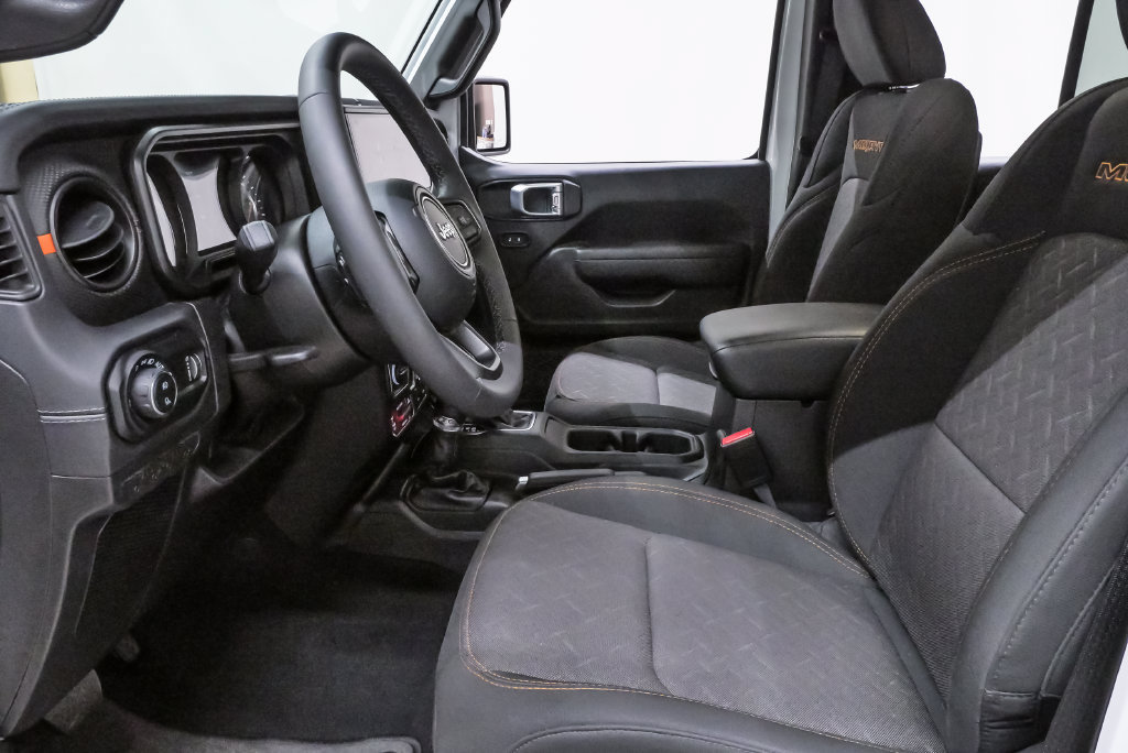 Used 2026 Jeep Gladiator Mojave AWD/4WD image 9