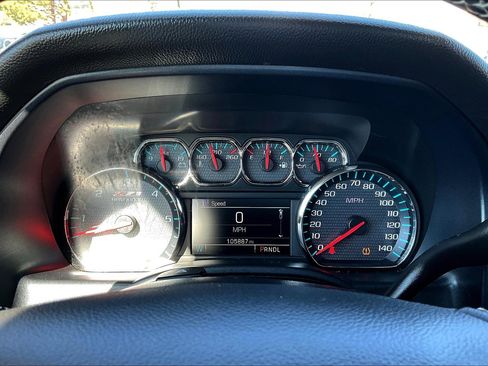 Used 2018 Chevrolet Silverado 1500 LT w/ All Star Edition image 19