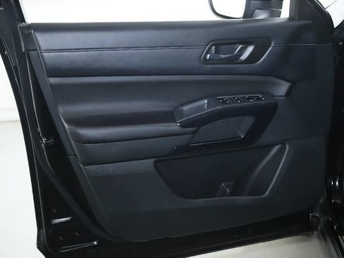 Certified 2024 Nissan Pathfinder SV AWD/4WD image 18