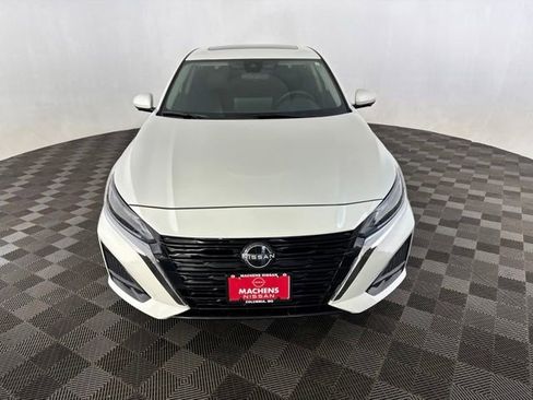 Certified 2024 Nissan Altima 2.5 SL FWD image 2