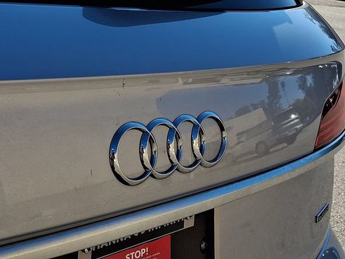 Used 2024 Audi Q5 2.0T Premium AWD/4WD image 30