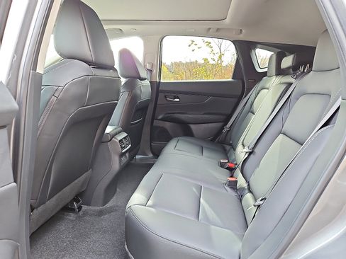 New 2026 Nissan Murano SL image 8