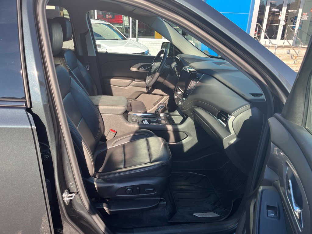 Used 2021 Chevrolet Traverse RS FWD image 54