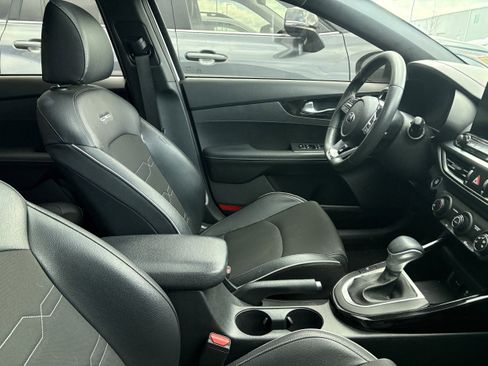 Used 2021 Kia Forte GT-Line w/ GT-Line Premium Package image 10