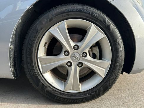 Used 2016 Hyundai Elantra Value Edition FWD image 30