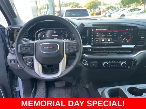Used 2025 GMC Sierra 3500 SLE w/ Preferred Package AWD/4WD image 16