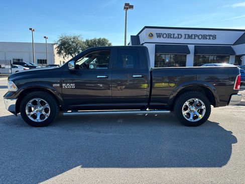 Used 2017 RAM 1500 Laramie w/ Convenience Group image 9