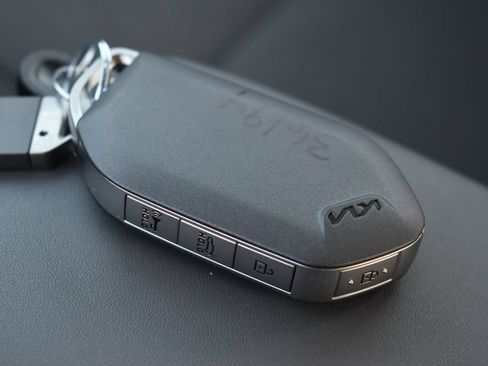 Used 2025 Kia K4 FWD image 13