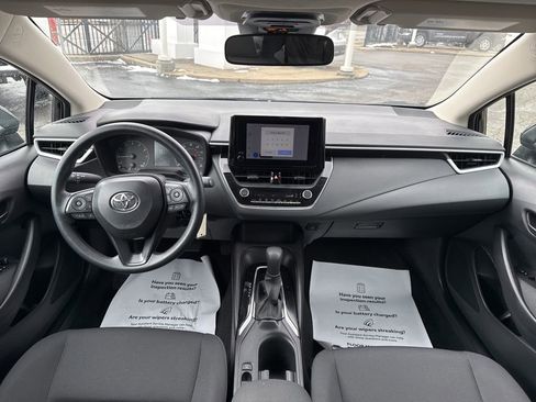 Used 2025 Toyota Corolla LE image 21