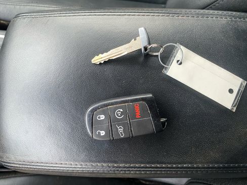 Used 2020 Dodge Durango Citadel w/ Technology Group image 33