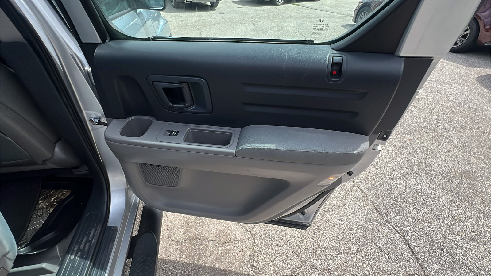 Used 2010 Honda Ridgeline RT image 17