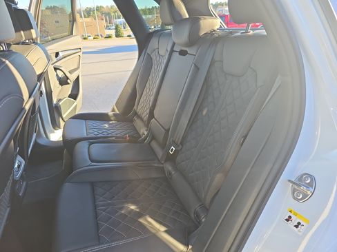 Used 2025 Audi SQ5 Premium Plus w/ Premium Plus Package image 14