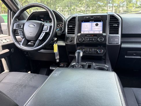 Used 2019 Ford F150 XLT w/ Equipment Group 302A Luxury RWD image 4