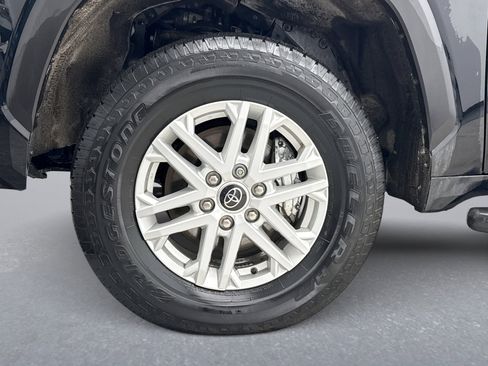 Used 2023 Toyota Tundra SR5 w/ SR5 Premium Package image 12