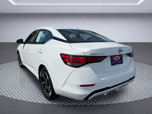 Used 2024 Nissan Sentra SV FWD image 4