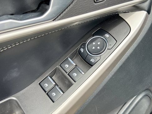 Certified 2023 Ford Explorer XLT AWD/4WD image 19