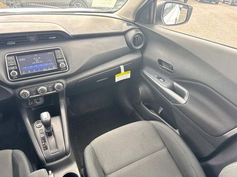 Certified 2025 Nissan Kicks Play S FWD image 18