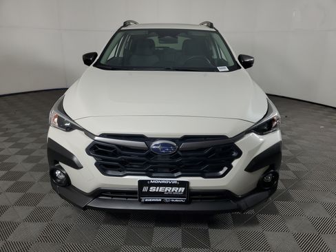 Used 2025 Subaru Crosstrek 2.5i Premium AWD/4WD image 9