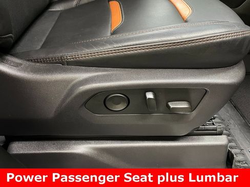 Certified 2025 GMC Sierra 1500 AT4 w/ AT4 Premium Package image 13