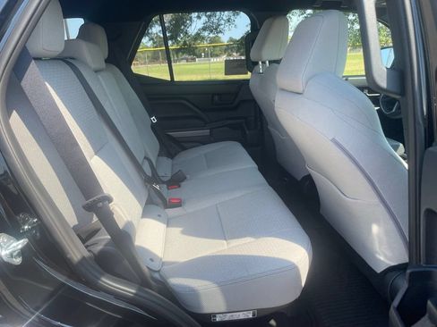 New 2026 Toyota 4Runner SR5 AWD/4WD image 14