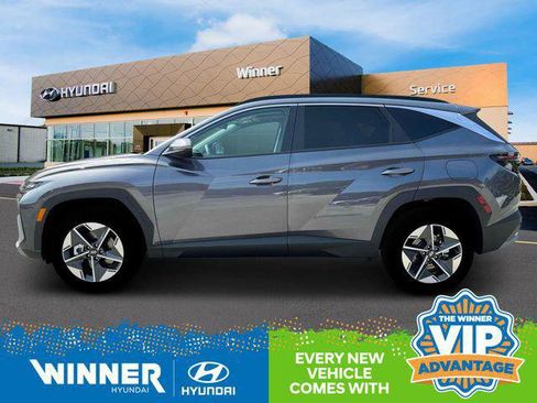 New 2025 Hyundai Tucson SEL image 3