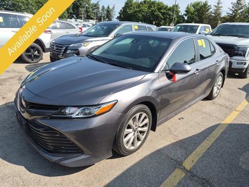 Used 2020 Toyota Camry LE FWD image 1
