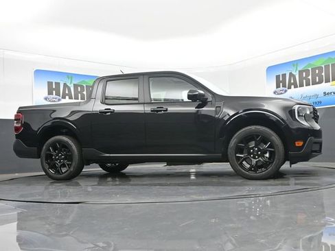 New 2025 Ford Maverick Lariat w/ Black Appearance Package image 21