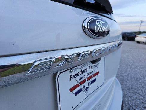 Used 2015 Ford Explorer Limited w/ Equipment Group 302A FWD image 88