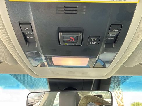 Used 2025 Lexus ES 350 w/ Premium Package FWD image 46