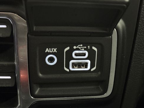 Used 2022 Jeep Gladiator Sport AWD/4WD image 22