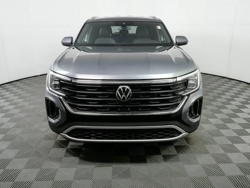 Certified 2025 Volkswagen Atlas Cross Sport SE image 32